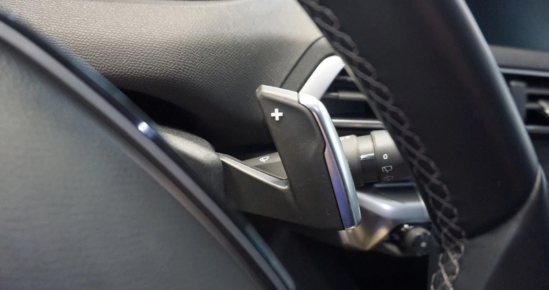 Peugeot 3008 cena 109900 przebieg: 60912, rok produkcji 2018 z Piaseczno małe 631